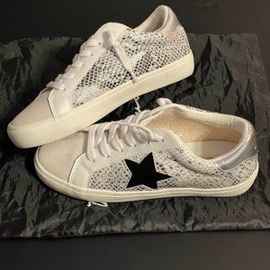 Vintage Havana Lucy Star Sneakers Ladies Size 6.5 Snakeskin-look Wht/Blu/Silver